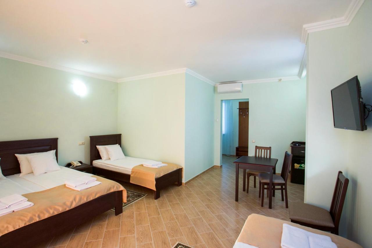 Hotel Acra Σουχούμι Εξωτερικό φωτογραφία